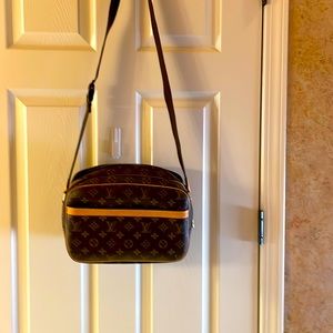 Authentic Louis Vuitton PM Reporter bag